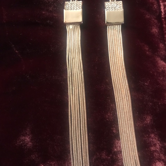 5 pairs of Earrings - Picture 6 of 8